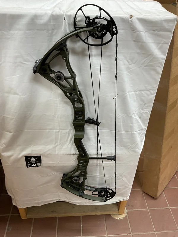 BOWTECH CORE SR - RH/OD GREEN/70 - #BCSROD70 - 4 - USED BOW!!!