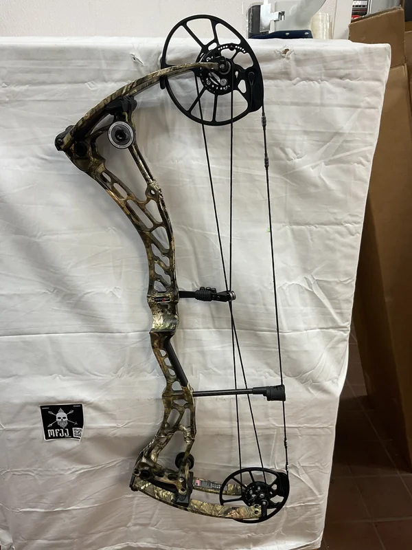 BOWTECH SOLUTION SS - RH/BREAK-UP/70 - #BSSSRHMOBUC70- 4 - USED BOW!!!