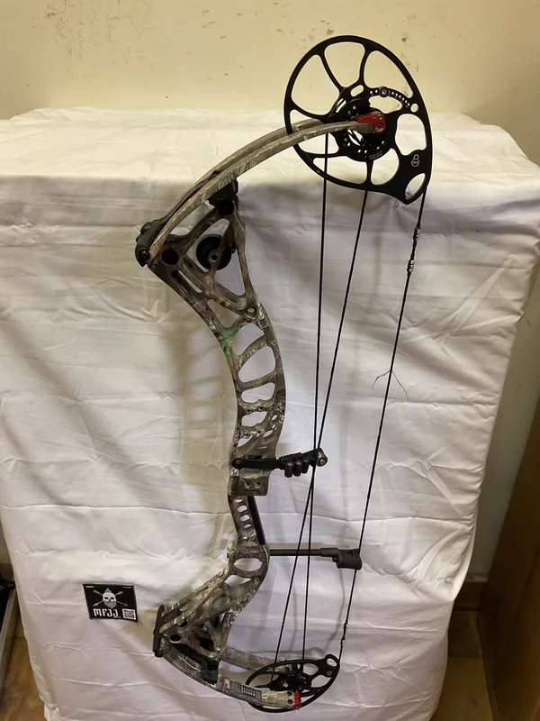 BOWTECH SR350 - LH/RT EDGE/70 - BTSR350LHRTE70-1 - USED BOW!!!!