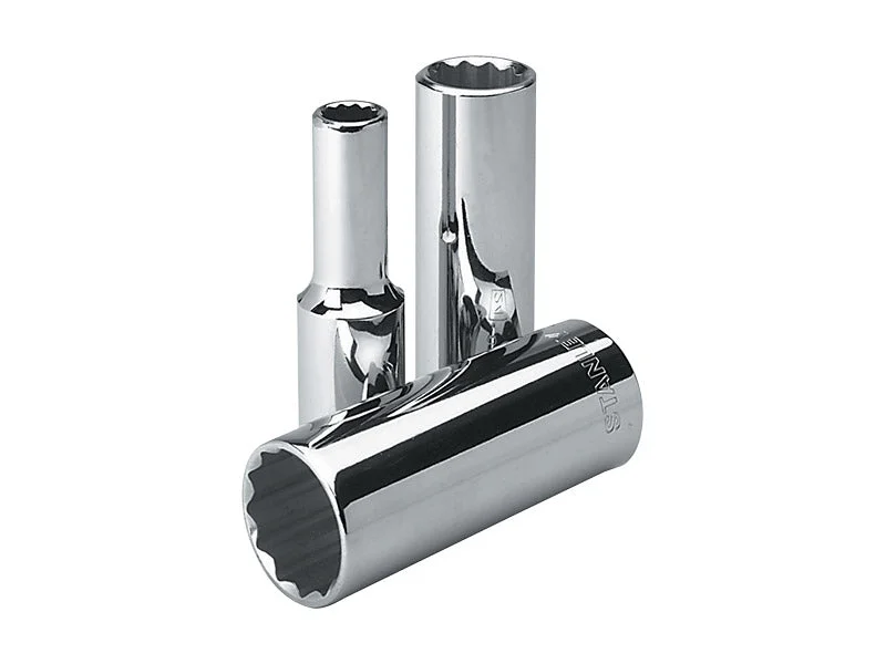 DEEP SOCKET DR. 1/2" X 18 MM STANLEY