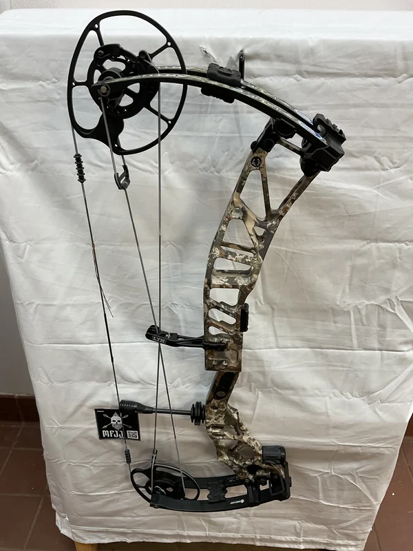 ELITE ARTUS - RH/FIRST LITE SPECTER/70 - EARHFLS70-1