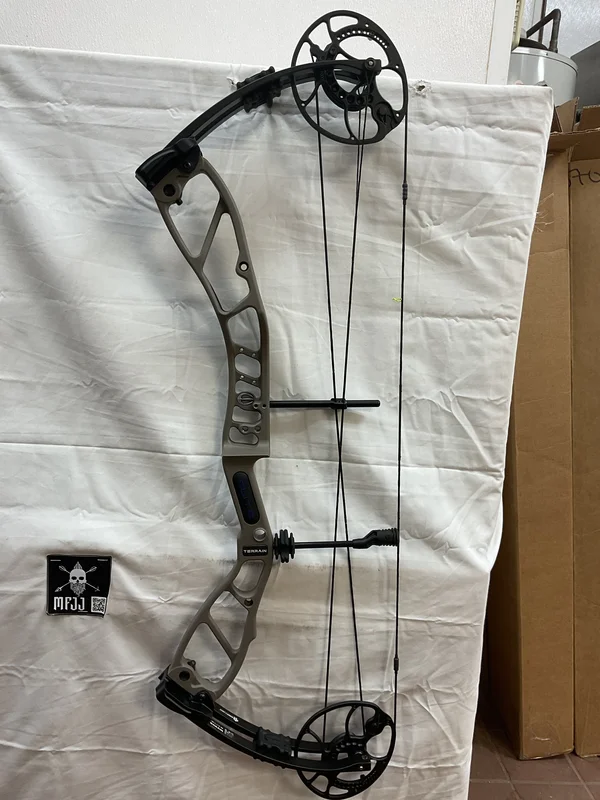 ELITE TERRAIN - RH/TAN/70 - ETRHT70 - 6 - USED!!!