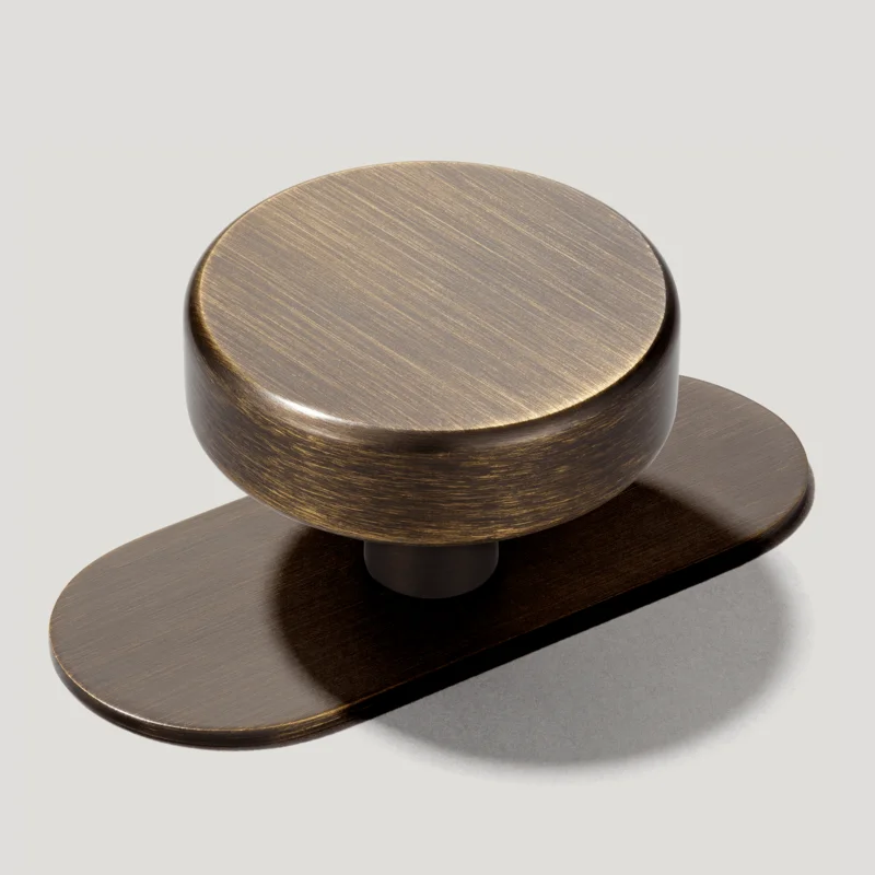GRAYSON Shaker Knob - Antique Brass