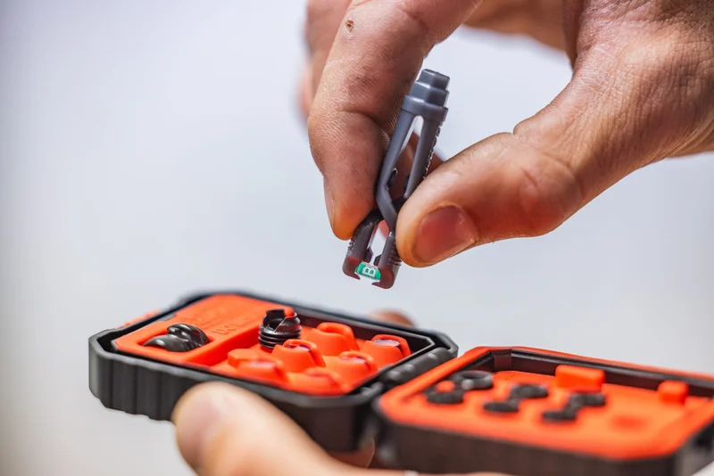 Hamskea DC/FS LENS & CARTRIDGE INSTALLATION TOOL (TWEEZERS)