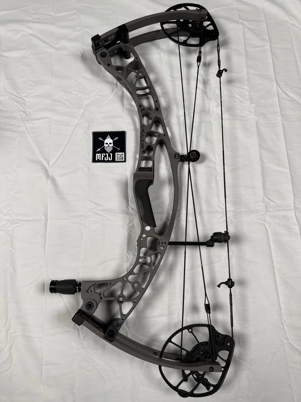 HOYT AX 29 - RH/TOMBSTONE/60-70# - HAX29RHT70 - 1