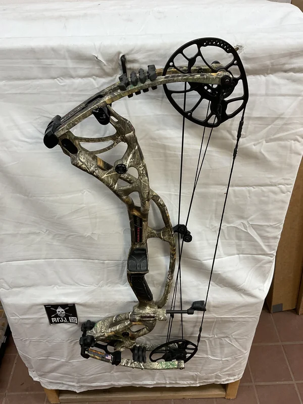HOYT RX-3 - RH/REALTREE/70# - #HRX3RHRT70 - 1 - USED BOW!!!