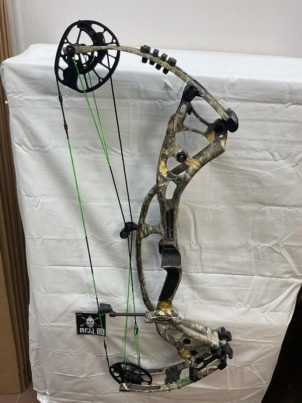 HOYT RX-4 ULTRA - LH/REALTREE/70# - #HRX4LHRT70-2 USED BOW!!!