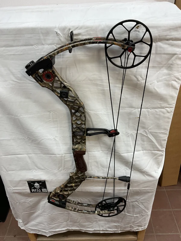 MATHEWS CREED XS - RH/LOST/70# - #MCXSRH2870 - 3 - USED BOW!!!!