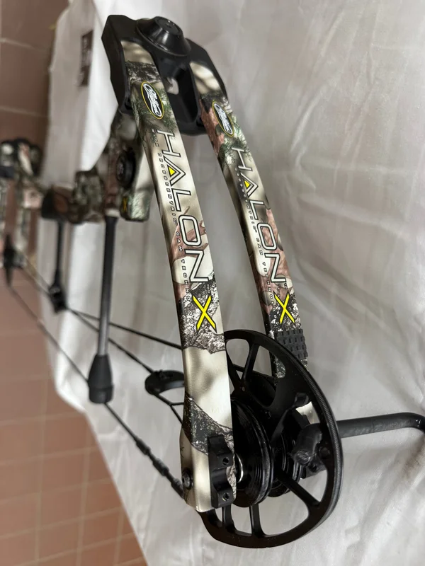 MATHEWS HALON X - LH/Lost Camo/70# - #MH6LHGLC70 - 2- USED BOW!!!
