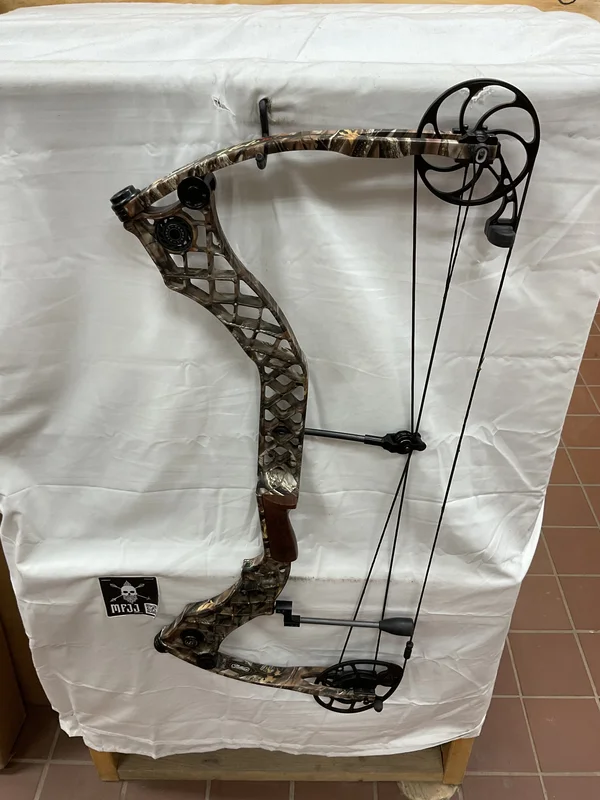 MATHEWS HELI-M - RH/LOST/60-70# - MHERHLXD29570 - 7 - USED BOW!!!