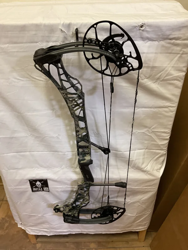 MATHEWS LIFT X 29.5  - RH/KUIU-SHALE/55-80# - #MLX29.5RHKS5580-20 - USED BOW!!!!