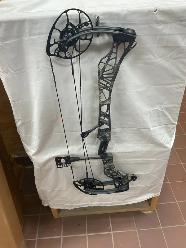 MATHEWS LIFT X 29.5 - RH/KUIU-SHALE/55-80# - #MLX29.5RHKS5580-38-USED BOW!!!