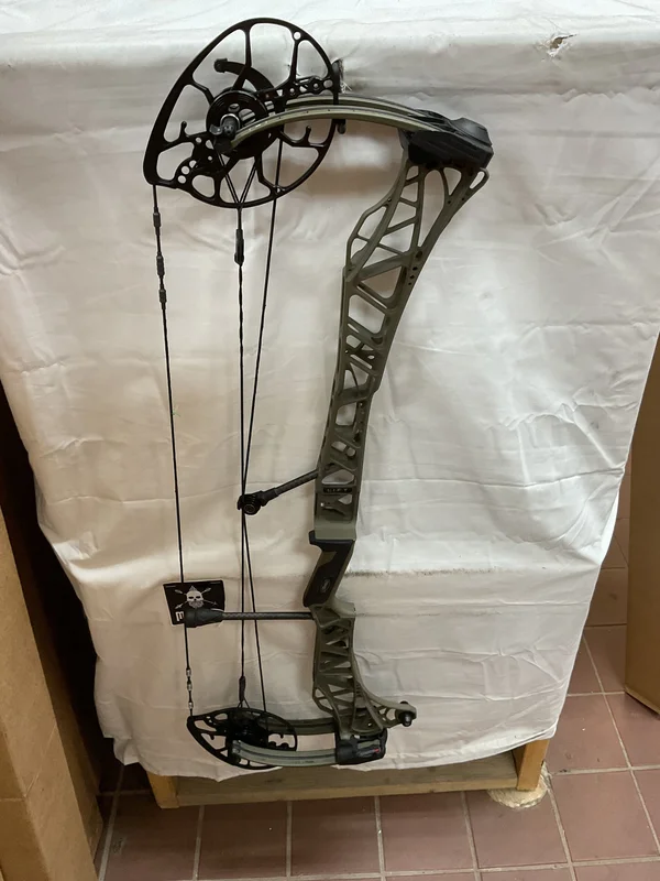 MATHEWS LIFT X 33 - LH/Ambush/55-80# - #ML33LHA5580 - 58 - USED BOW!!!