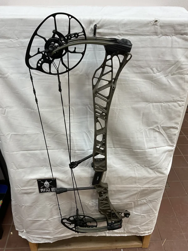 MATHEWS LIFT XD - RH/AMBUSH/50-75# - #MLXDRHA5580 - 3 - USED BOW!!!!