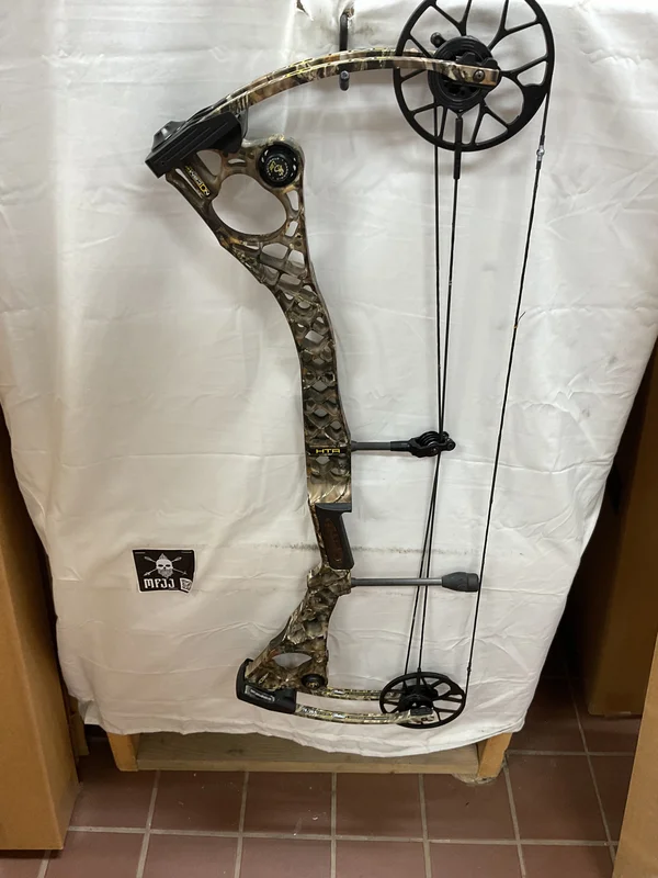 MATHEWS NO CAM HTR - RH/Realtree/70# - #MNCRTRH70 - 16 - USED BOW!!!!