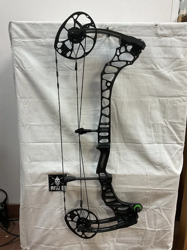 MATHEWS VERTIX LH/BLACK/60-75# - #MVRHBL75# - 6 USED BOW!!!