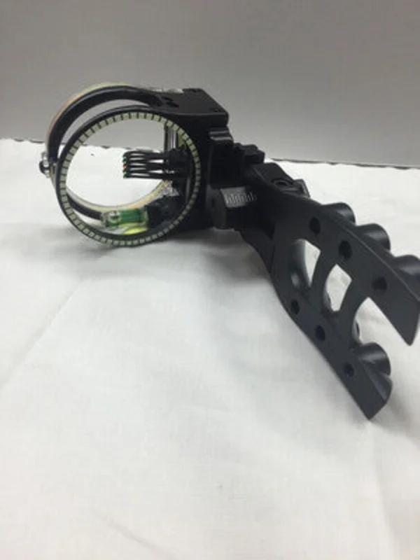 New Trophy Ridge Hit-Man 5 Pin RH or LH Archery Bow Sight Model# AS203