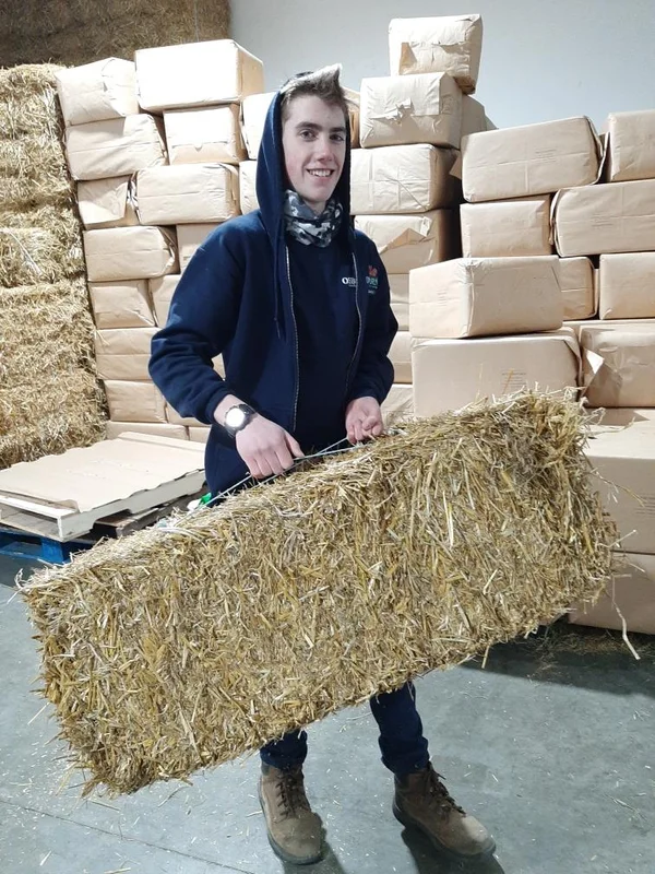 Osborne's Farm & Garden Centers Straw Bale
