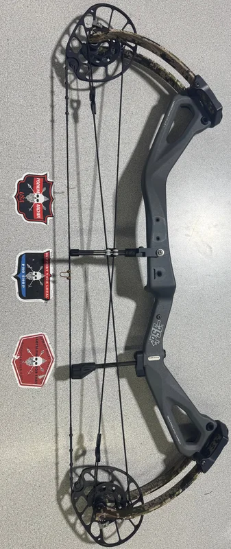 PSE LEVITATE - RH/GRAY/60 -2950- USED BOW