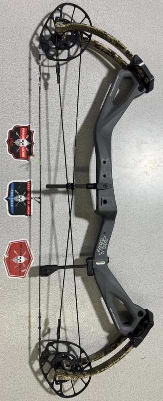 PSE LEVITATE - RH/GRAY/60 -9223- USED BOW