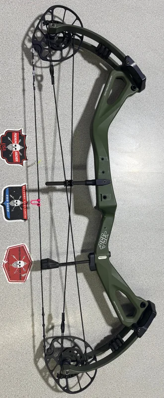 PSE LEVITATE - RH/GREEN/70 -1481- USED BOW