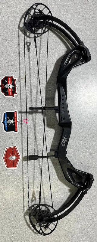 PSE Stealth Carbon Air 33 - RH/BLACK/60# -2965- USED BOW