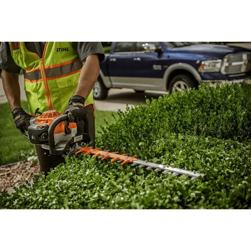 STIHL HS 82 TZ 24in Gas Hedge Trimmer | 22.7cc STIHL Engine