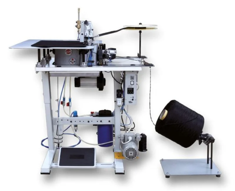 Titan DK4500 AHC Serger