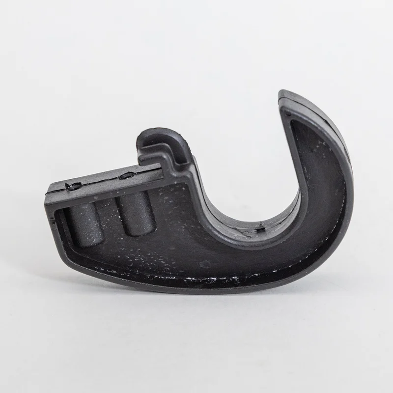 Twin Hooks for HTGR Assembly